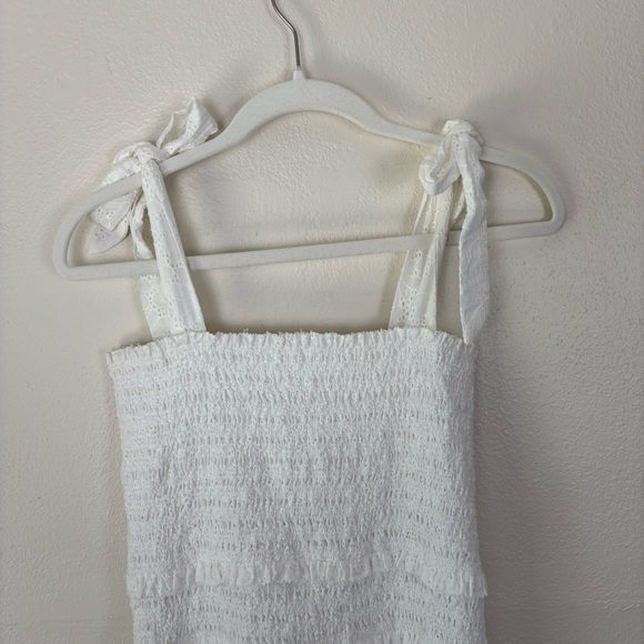 ASTR The Label Size Small Tess Dress In White Eyelet Smocked Midi Maxi Bridal - Picture 8 of 11